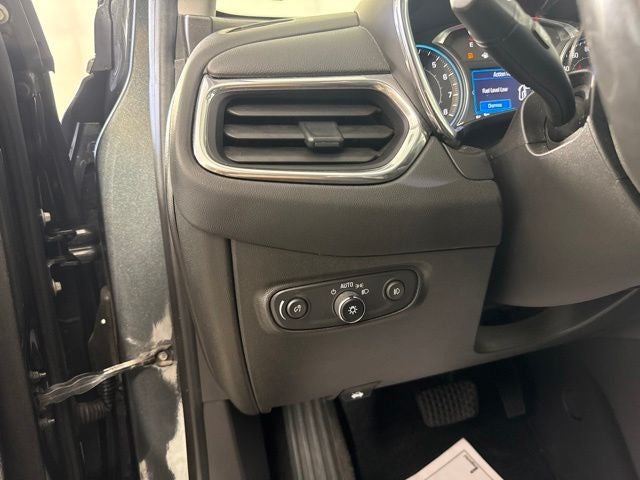 2020 Chevrolet Equinox LT w/ POWER LIFTGATE
