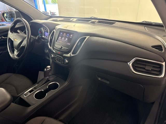 2020 Chevrolet Equinox LT w/ POWER LIFTGATE
