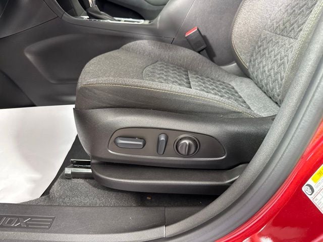 2023 Chevrolet Equinox LT w/ HEATED SEATS