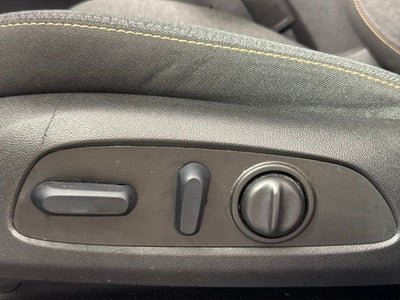 2022 Chevrolet Equinox LT w/ POWER LIFTGATE