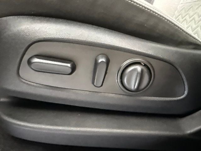 2023 Chevrolet Equinox LT AWD w/ APPLE CARPLAY