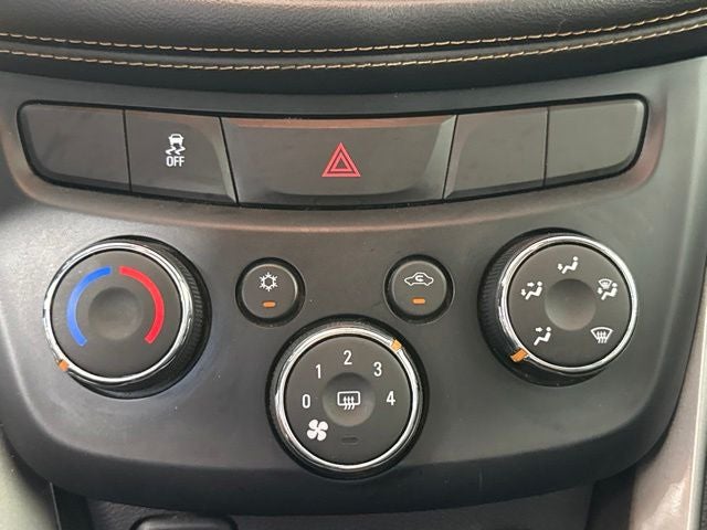 2019 Chevrolet Trax LT w/ APPLE CARPLAY