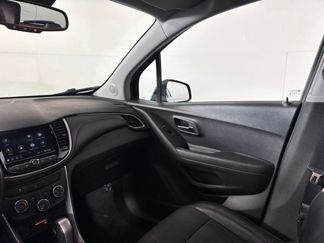 2019 Chevrolet Trax LT w/ APPLE CARPLAY