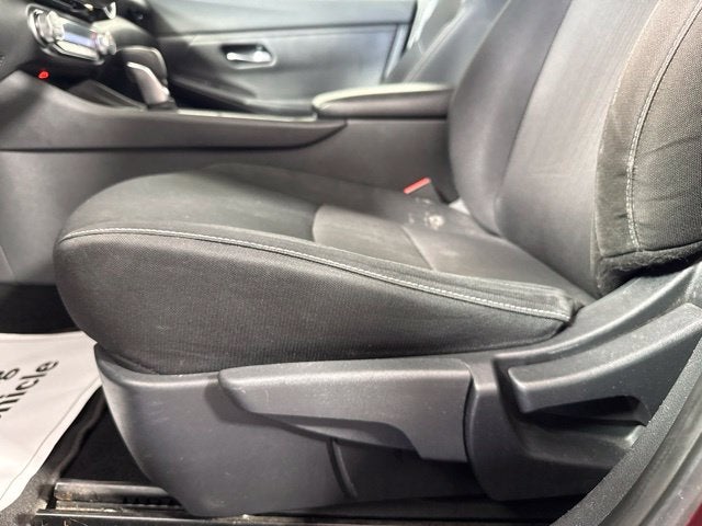 2020 Nissan Sentra SV w/ APPLE CARPLAY