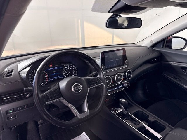 2020 Nissan Sentra SV w/ APPLE CARPLAY