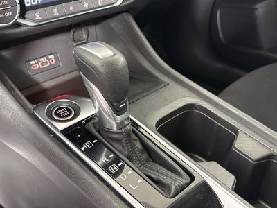 2020 Nissan Sentra SV w/ APPLE CARPLAY