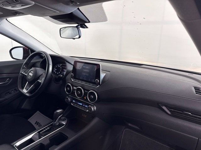 2020 Nissan Sentra SV w/ APPLE CARPLAY
