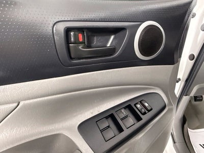 2015 Toyota Tacoma Base w/ TOW PKG