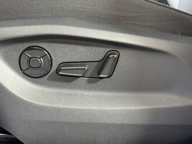 2025 Volkswagen Tiguan 2.0T SE R-Line Black w/ HEATED SEATS