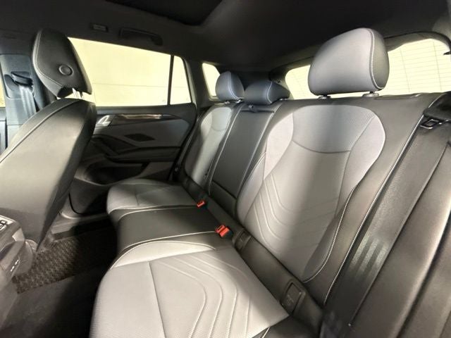 2025 Volkswagen Tiguan 2.0T SE R-Line Black w/ HEATED SEATS