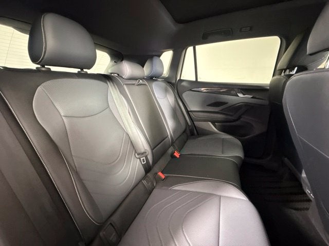2025 Volkswagen Tiguan 2.0T SE R-Line Black w/ HEATED SEATS