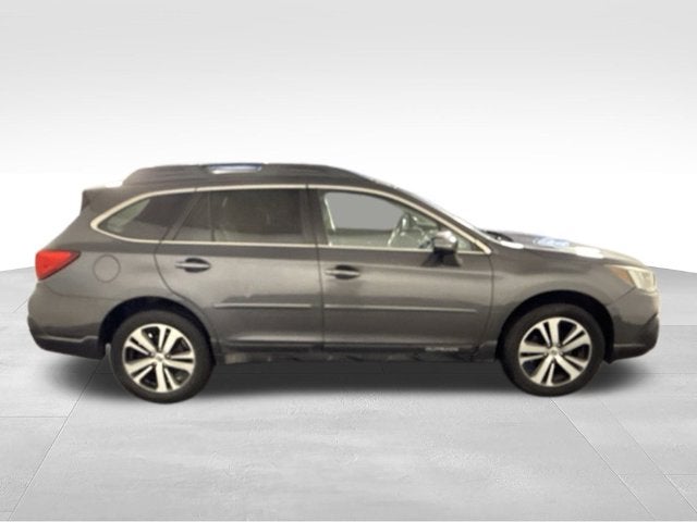 2019 Subaru Outback 3.6R Limited w/ MOONROOF