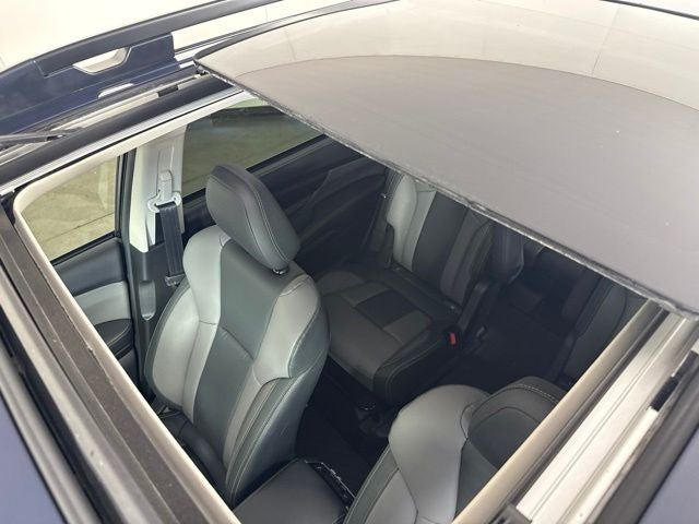 2025 Subaru Ascent Onyx Edition w/ SUNROOF