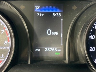 2023 Toyota Camry SE w/ APPLE CARPLAY