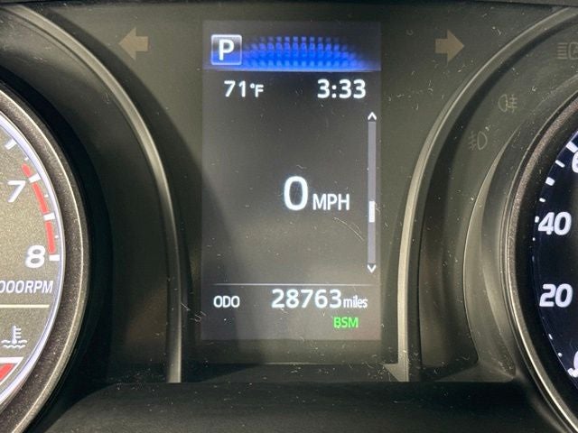 2023 Toyota Camry SE w/ APPLE CARPLAY