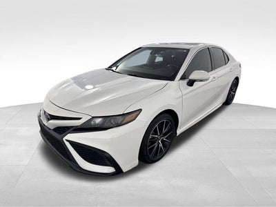 2023 Toyota Camry SE w/ APPLE CARPLAY