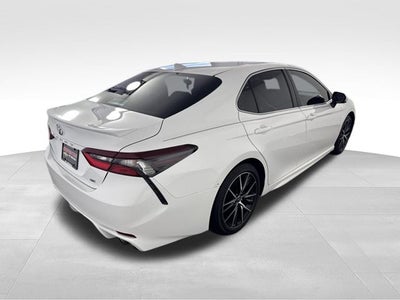 2023 Toyota Camry SE w/ APPLE CARPLAY