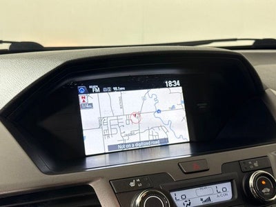2016 Honda Odyssey Touring w/ REAR ENTERTAINMENT