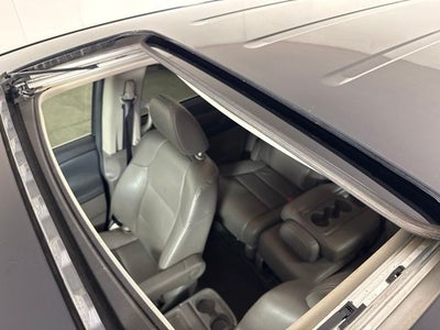 2016 Honda Odyssey Touring w/ REAR ENTERTAINMENT