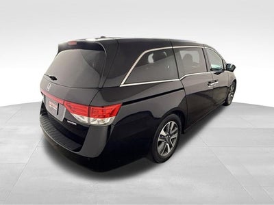 2016 Honda Odyssey Touring w/ REAR ENTERTAINMENT