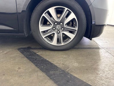 2016 Honda Odyssey Touring w/ REAR ENTERTAINMENT