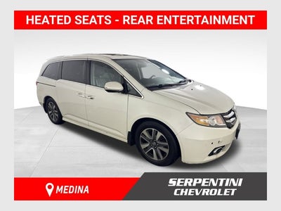 2016 Honda Odyssey Touring w/ HEATED SEATS