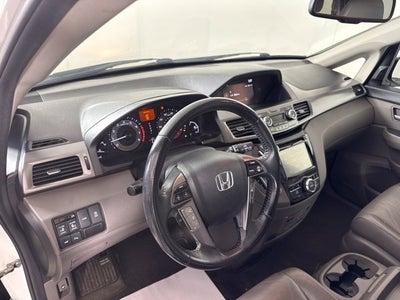2016 Honda Odyssey Touring w/ HEATED SEATS