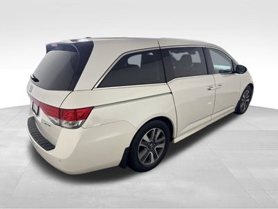 2016 Honda Odyssey Touring w/ HEATED SEATS