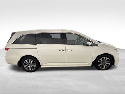 2016 Honda Odyssey Touring w/ HEATED SEATS