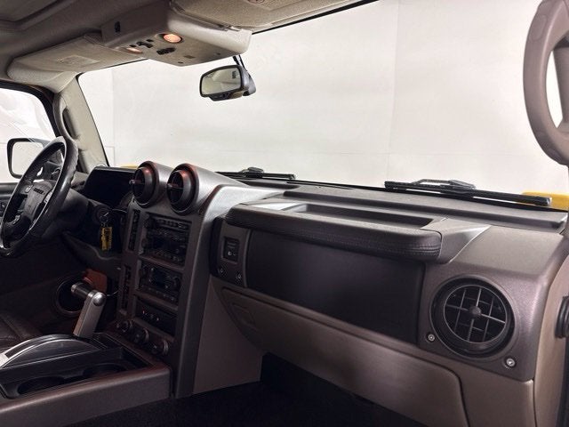 2003 Hummer H2 Base w/ SUNROOF