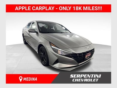 2021 Hyundai Elantra SEL w/ APPLE CARPLAY