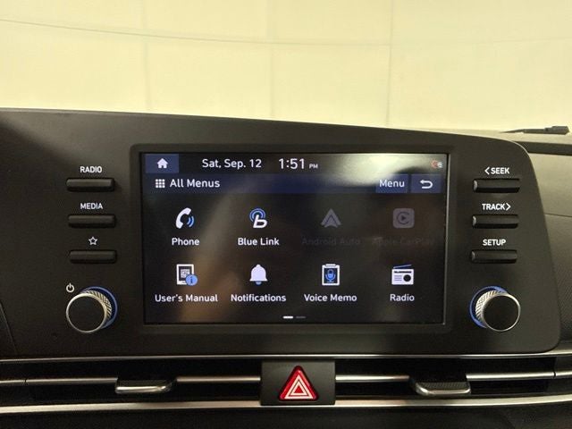 2021 Hyundai Elantra SEL w/ APPLE CARPLAY