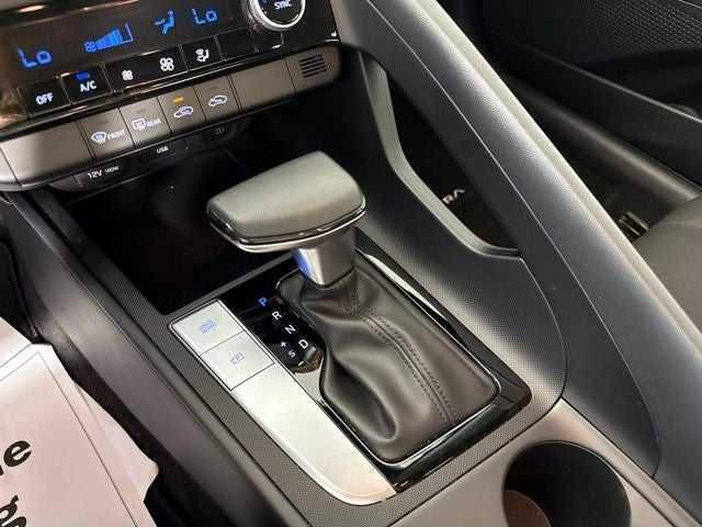2021 Hyundai Elantra SEL w/ APPLE CARPLAY