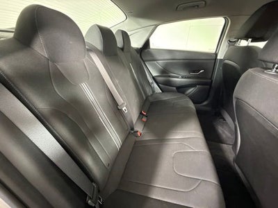 2021 Hyundai Elantra SEL w/ APPLE CARPLAY