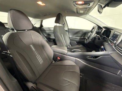 2021 Hyundai Elantra SEL w/ APPLE CARPLAY