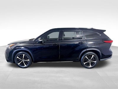 2021 Toyota Highlander XSE AWD w/ SAFETY ALERT PKG