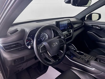 2021 Toyota Highlander XSE AWD w/ SAFETY ALERT PKG