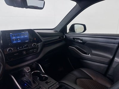 2021 Toyota Highlander XSE AWD w/ SAFETY ALERT PKG