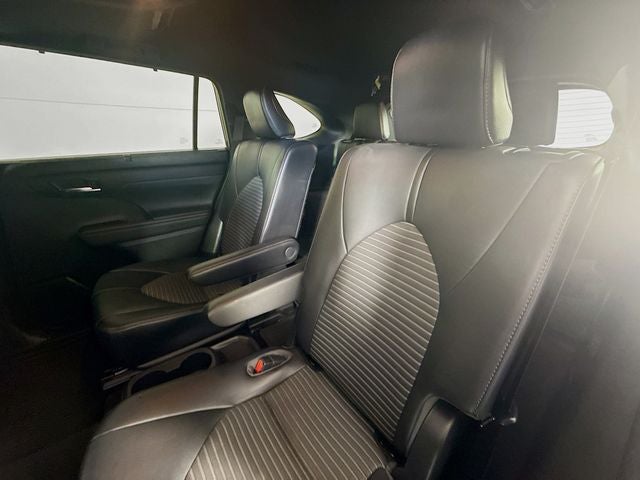 2021 Toyota Highlander XSE AWD w/ SAFETY ALERT PKG