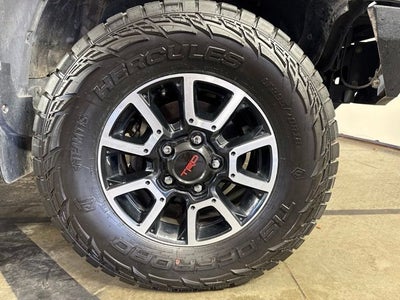 2017 Toyota Tundra SR5 w/ XM RADIO