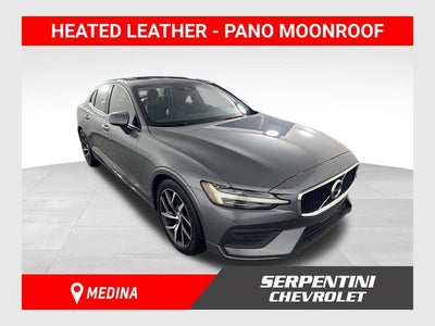 2019 Volvo S60 T6 Momentum w/ PANO MOONROOF