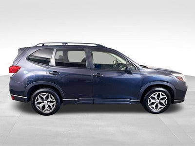 2019 Subaru Forester Premium w/ ONLY 66K MILES