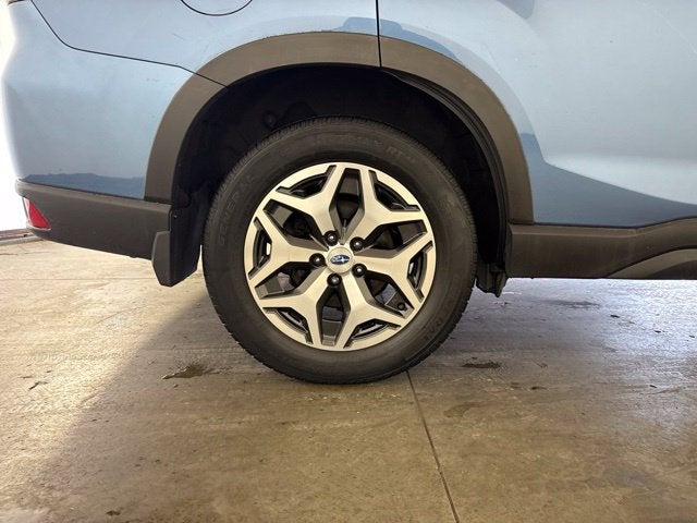 2019 Subaru Forester Premium w/ PANO ROOF