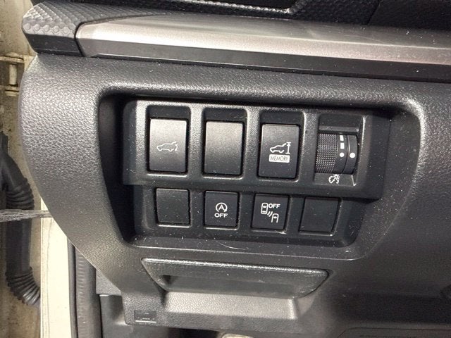 2019 Subaru Forester Premium w/ PANO ROOF