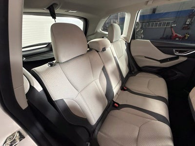 2019 Subaru Forester Premium w/ PANO ROOF