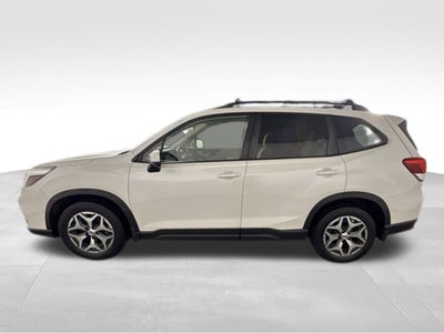 2019 Subaru Forester Premium w/ PANO ROOF