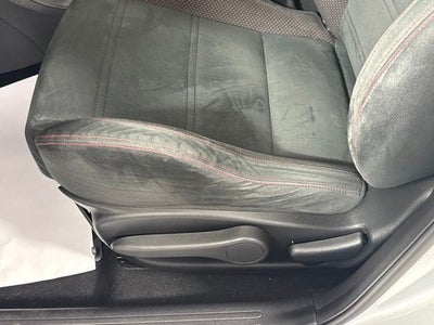2015 Nissan Juke NISMO w/ SUEDE SEAT TRIM
