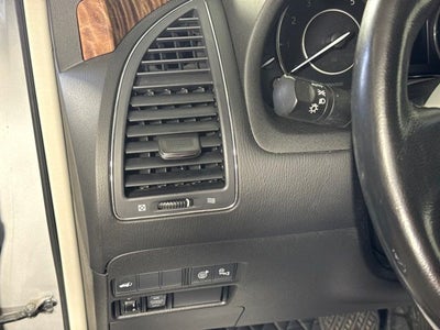 2017 Nissan Armada Platinum w/ MOONROOF