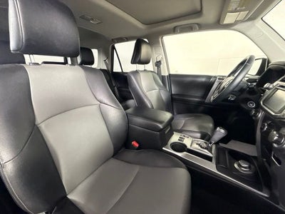 2016 Toyota 4Runner SR5 Premium w/ POWER MOONROOF
