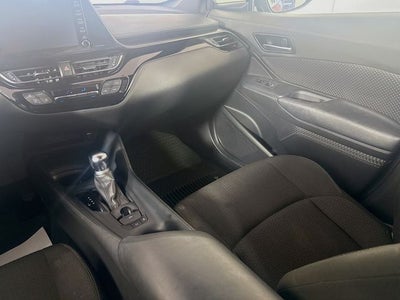 2019 Toyota C-HR LE w/ SAFETY ALERT